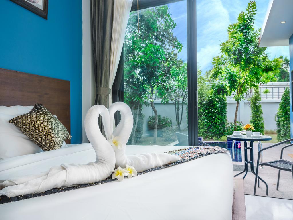 บูทิก พูล วิลลา วิลล่า หาดแม่น้ำ